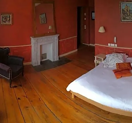 Logis Hotel-restaurant Du Herrenstein Отель Neuwiller-les-Saverne